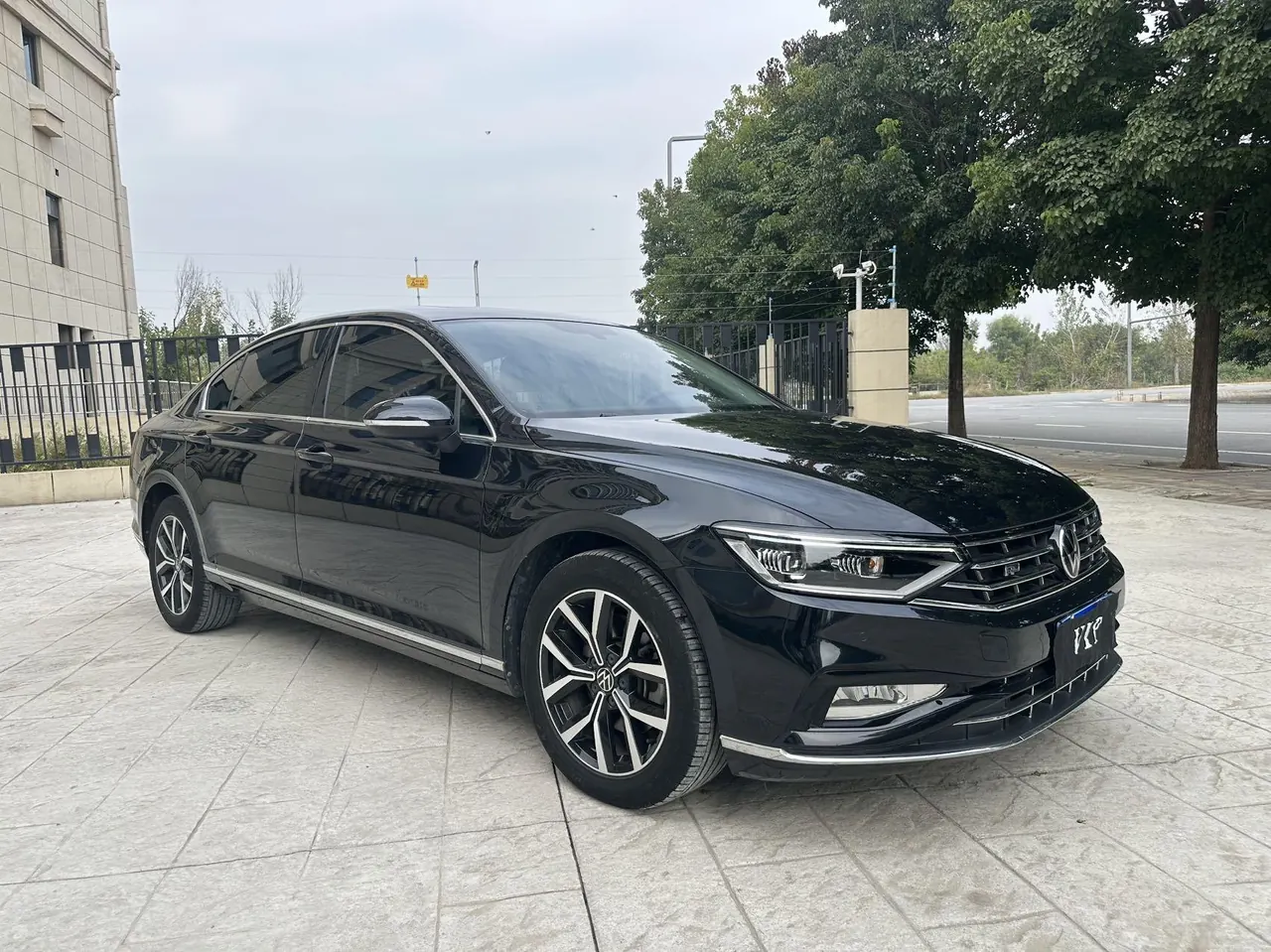 Volkswagen 2020 Magotan 2.0TSI 330TSI Leading Automatic 3