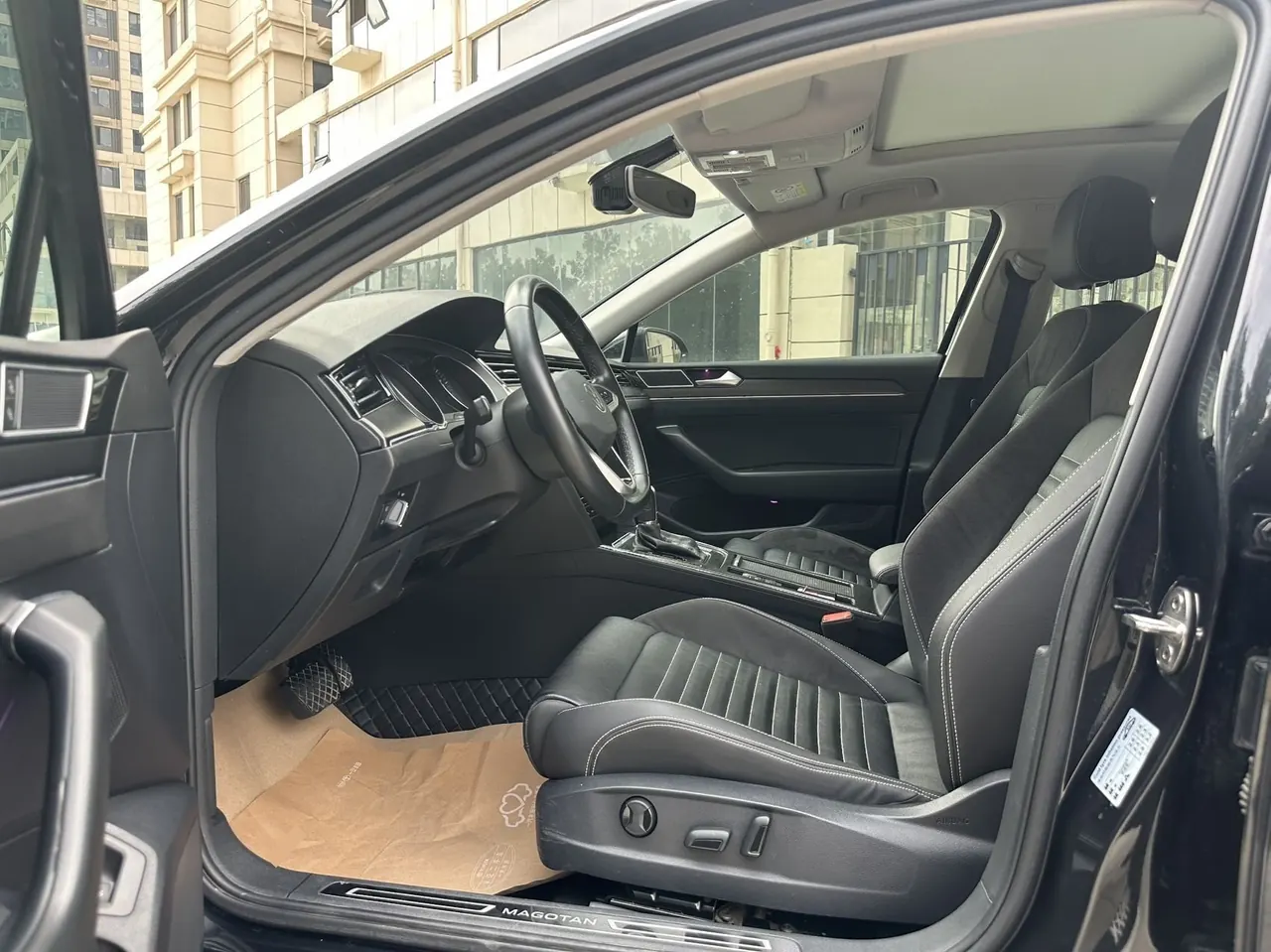Volkswagen 2020 Magotan 2.0TSI 330TSI Leading Automatic 4