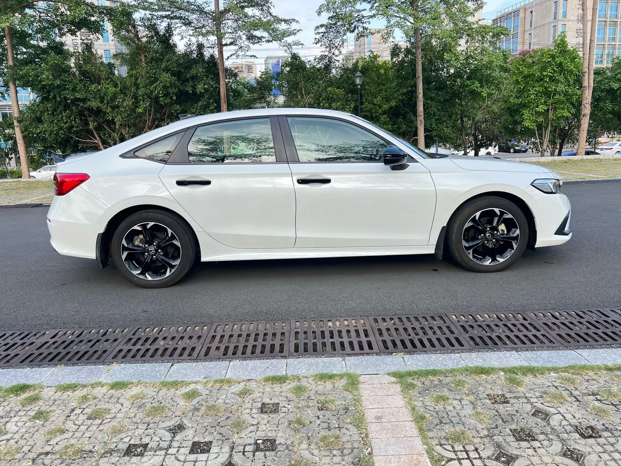 Honda 2022 Civic 1.5T Stepless 240TURBO Combustion Edition Automatic Gear 2
