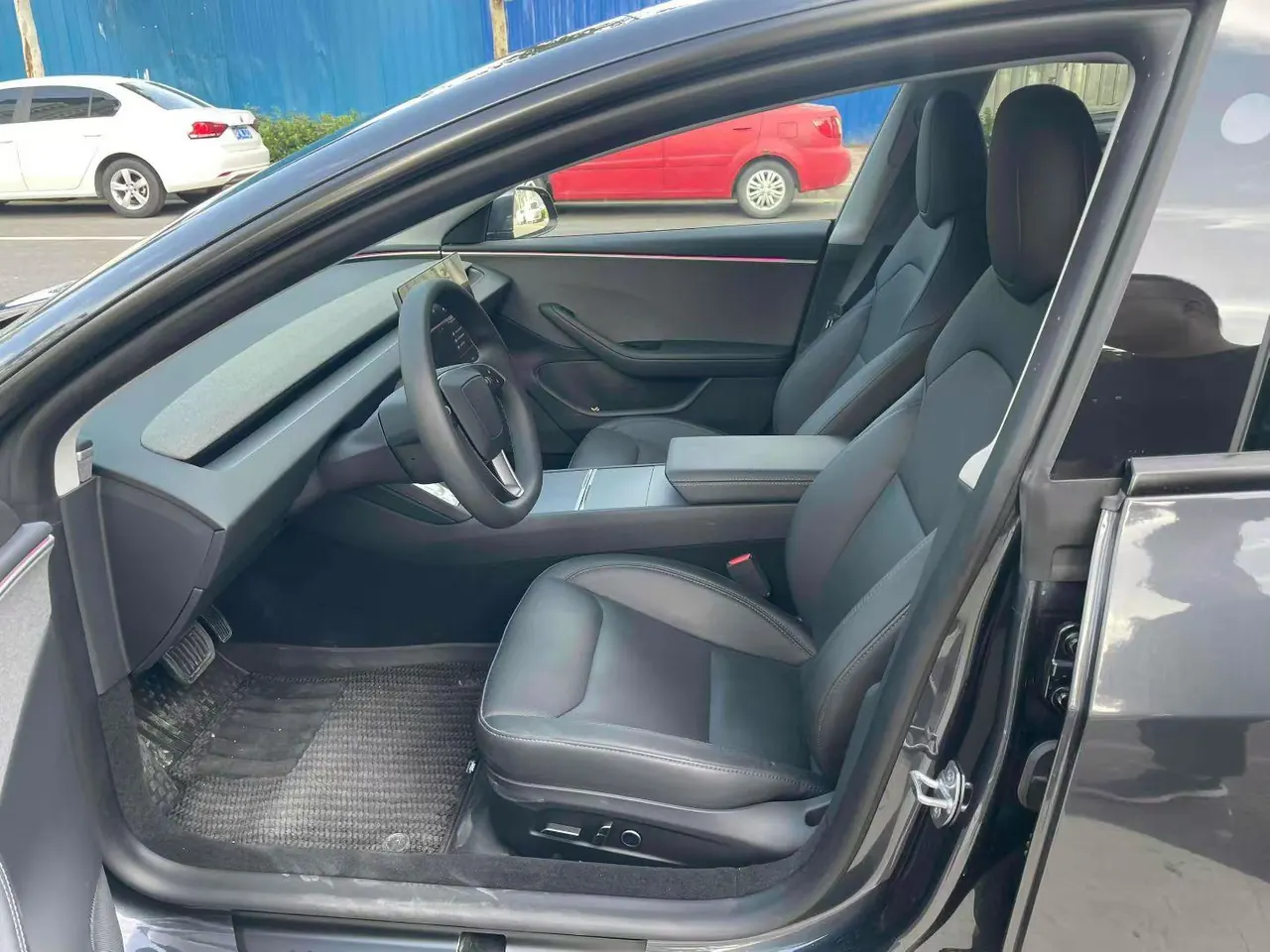 Tesla 2023 Model 3 Rejuvenation Edition Rear Wheel Drive Automatic Transmission 3
