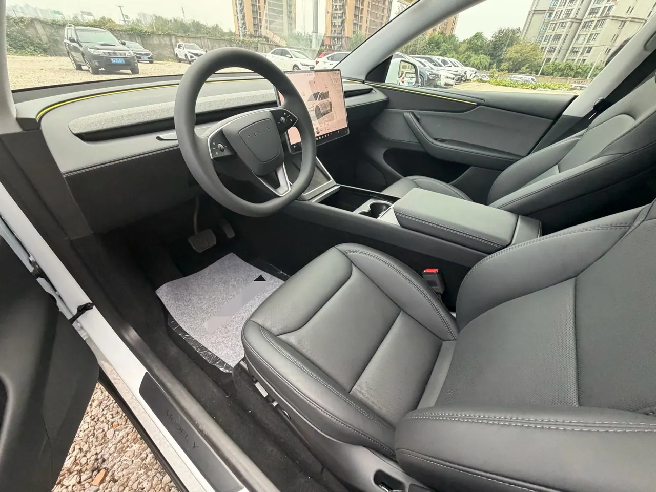 Tesla 2025 Model Y Rear Wheel Drive First Edition Automatic Transmission 8