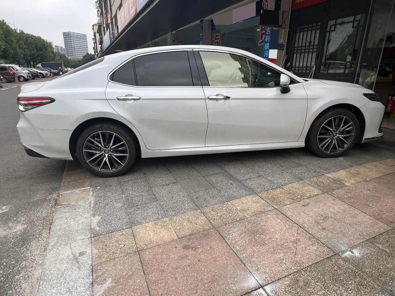 Toyota 2023 Camry 2.5Q flagship automatic gear 6
