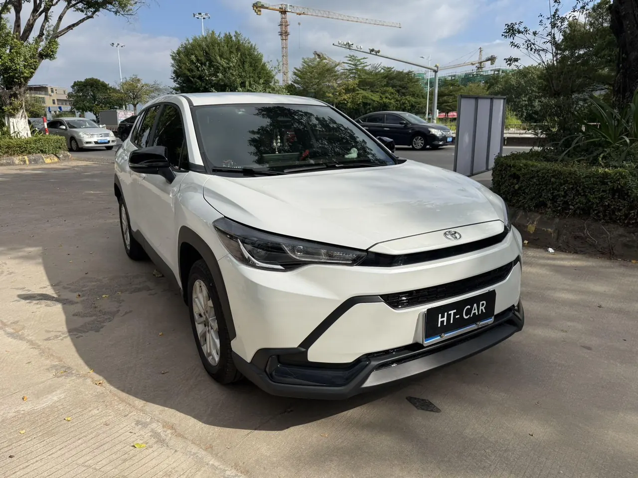 Toyota 2026 Front Landa 2.0 Stepless Comfort PLUS Edition Automatic Gear 2
