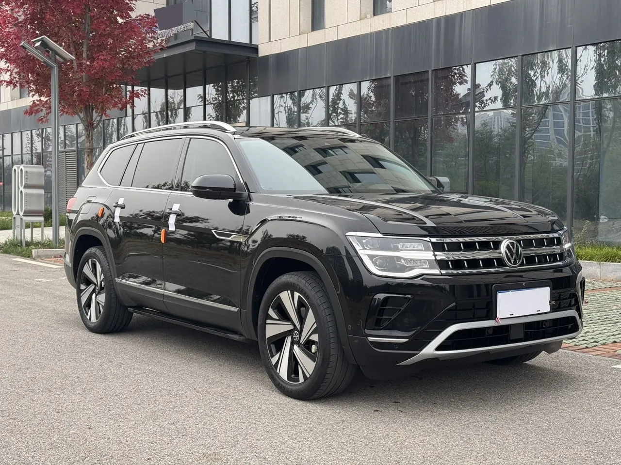 Volkswagen 2023 Tuang 2.0TSI 380TSI 4WD Respect Deluxe Automatic Transmission 3