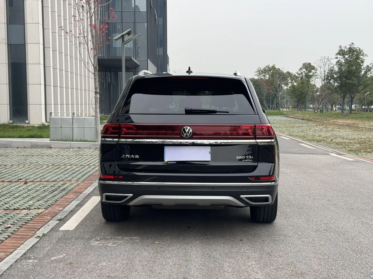 Volkswagen 2023 Tuang 2.0TSI 380TSI 4WD Respect Deluxe Automatic Transmission 9