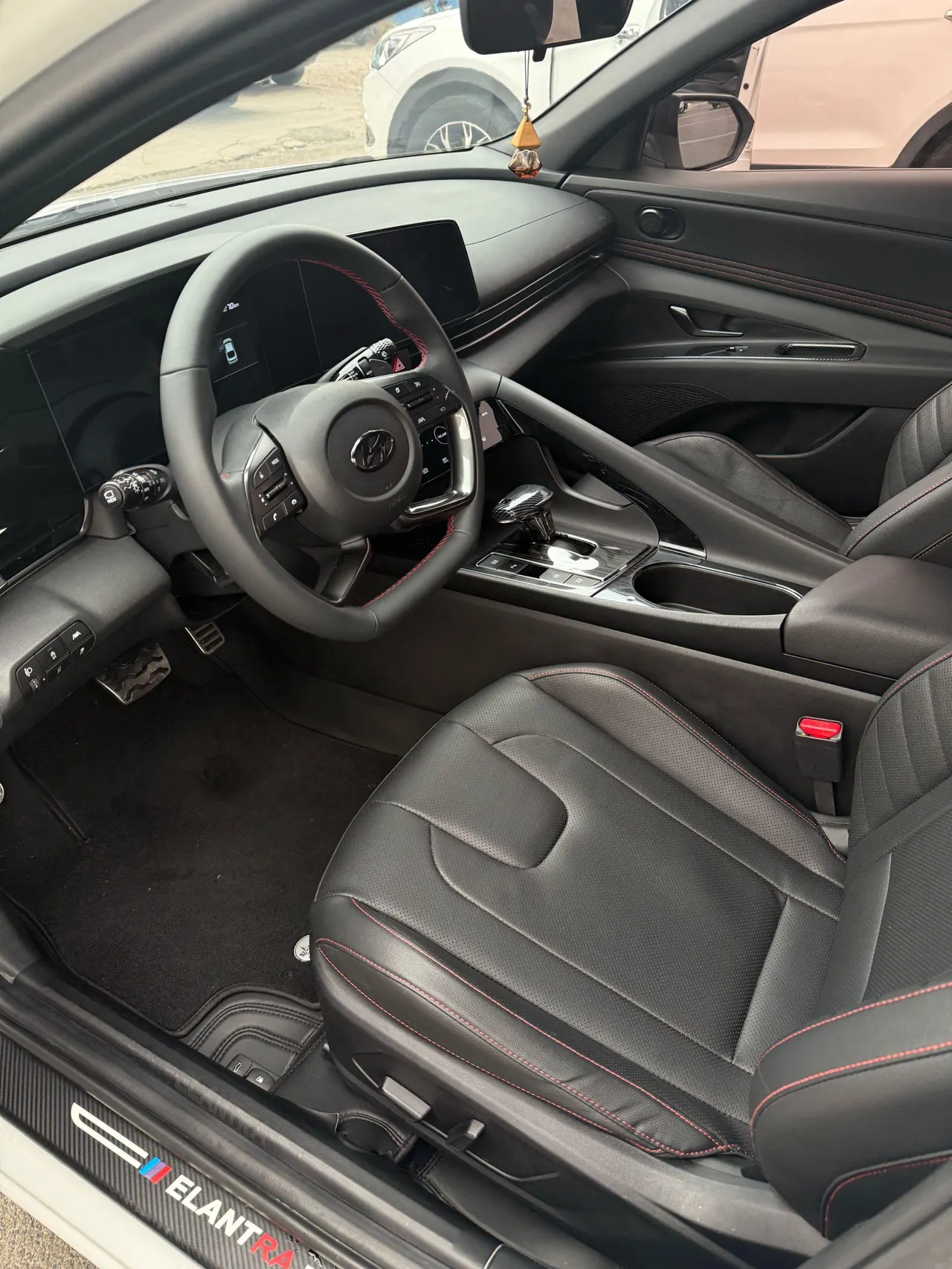 Hyundai 2023 Elantra -3-compartment 1.4TGDi 240TGDi N Line LUX Premium Automatic 4