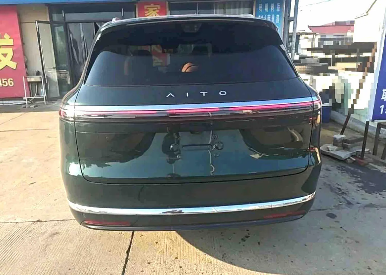 AITO 2026 AITO M7 extended range Ultra 4-wheel drive version 5 (192-line laser Radar) automatic gear 7