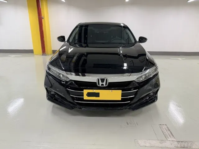 Honda 2022 10th Generation Accord 1.5T Stepless 260TURBO Deluxe Automatic Gear 2