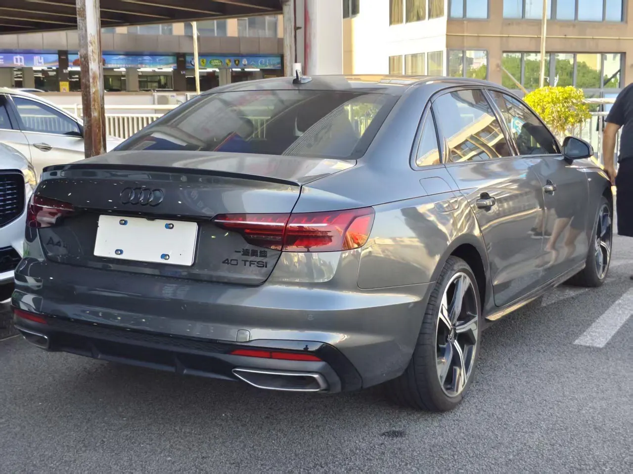 Audi 2024 A4L 2.0TFSI 40TFSI Deluxe Dynamic (Starry Night Edition) Automatic Gear 7