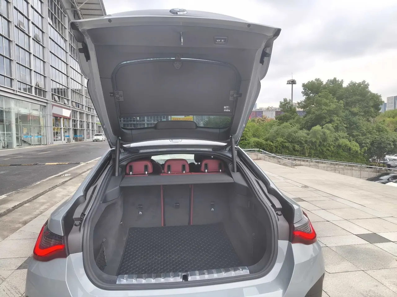 BMW 4 Series (Imported) 2022 425i Four-Door Coupe 2.0T M Sports Obsidian Night Suit Automatic Gear 9