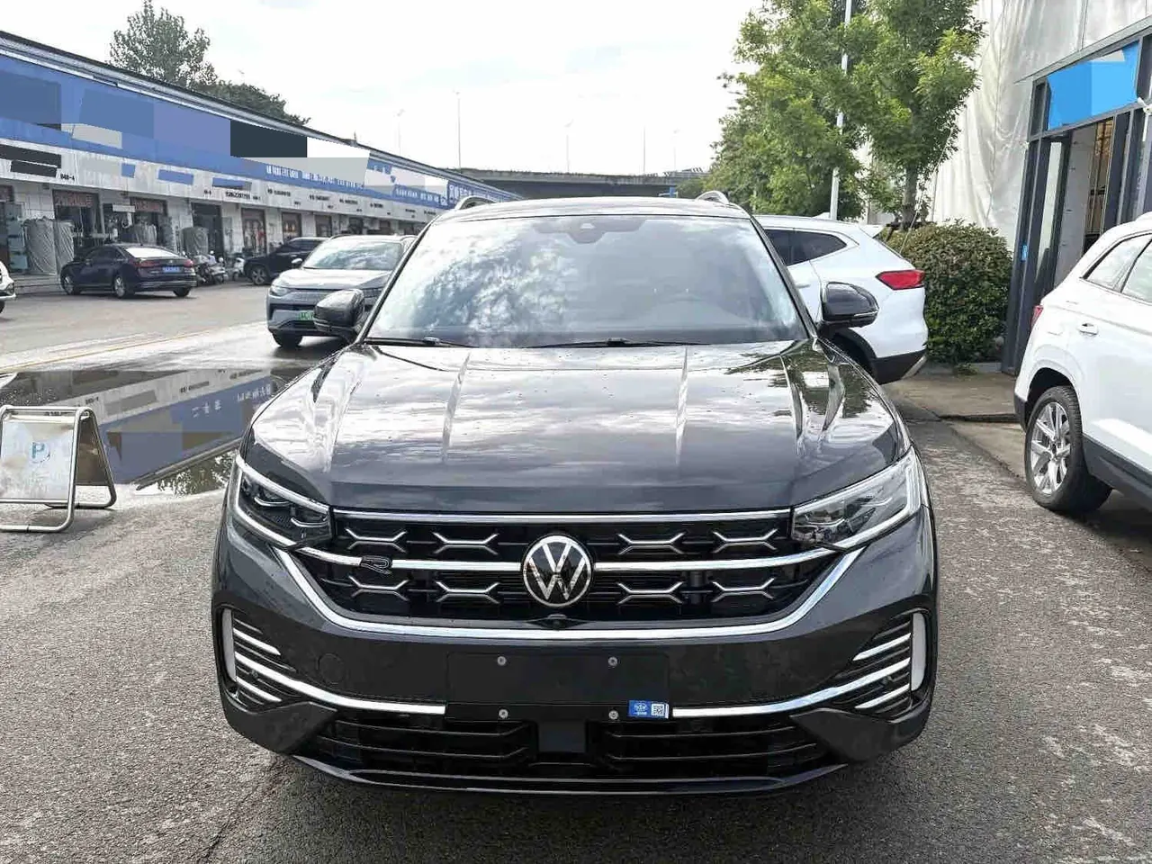 Volkswagen 2024 Tanyue 2.0TSI 380TSI four-wheel drive R-Line high-energy version of automatic gear 2