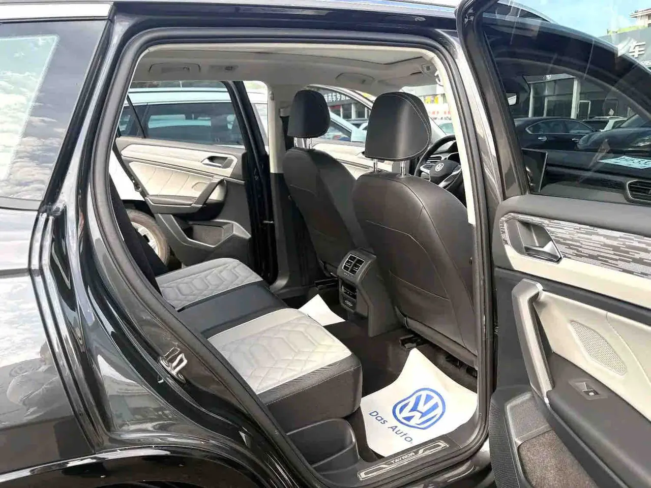 Volkswagen 2024 Tanyue 2.0TSI 380TSI four-wheel drive R-Line high-energy version of automatic gear 6