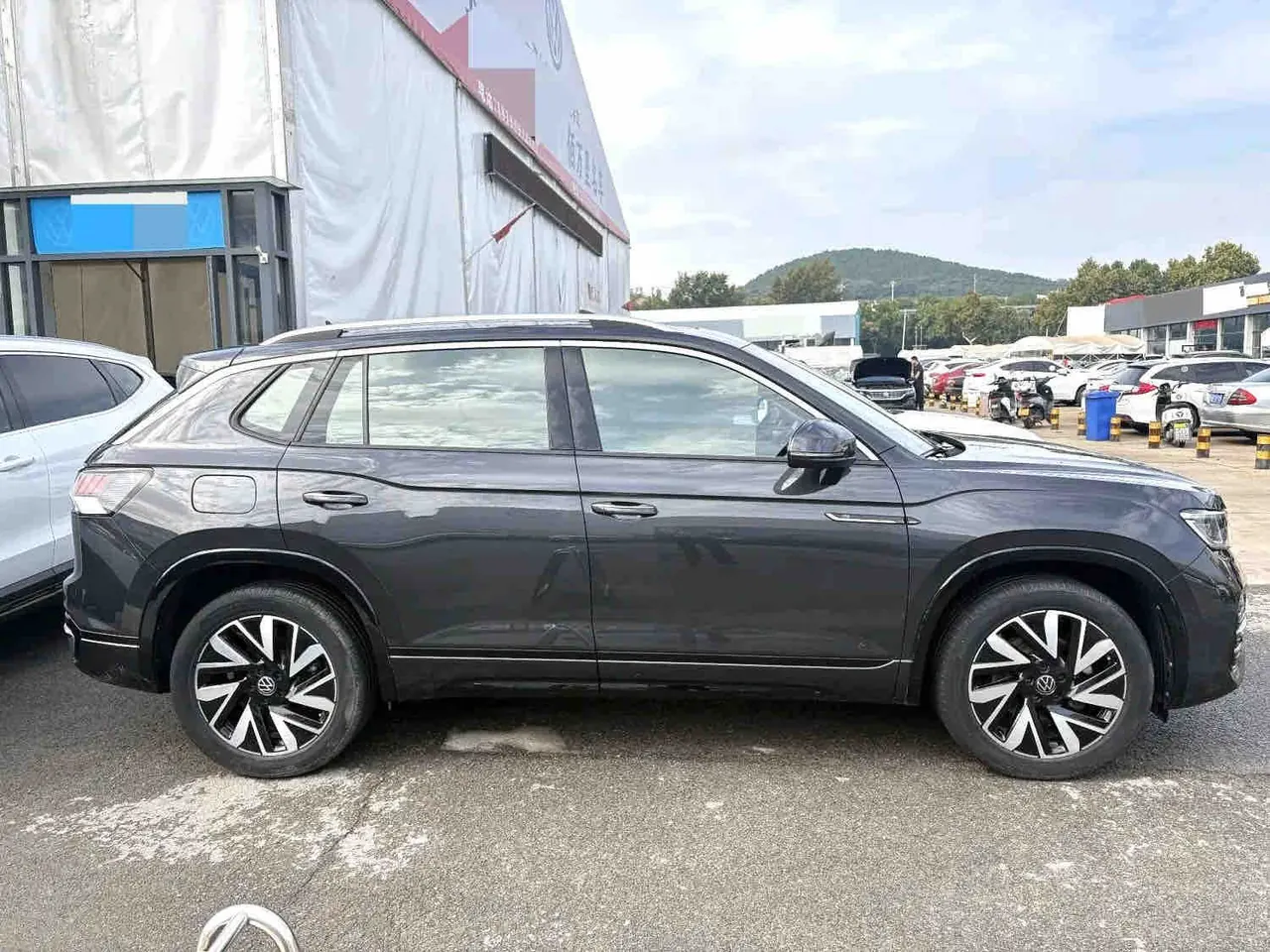 Volkswagen 2024 Tanyue 2.0TSI 380TSI four-wheel drive R-Line high-energy version of automatic gear 8