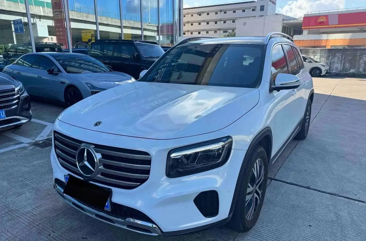 Mercedes Benz 2025 GLB 220 48V 2.0T Sporty Model Automatic - View 1