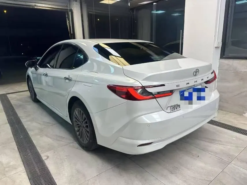 Toyota 2024 Camry Dual Engine 2.0HGVP Stepless Deluxe Automatic Gear 2