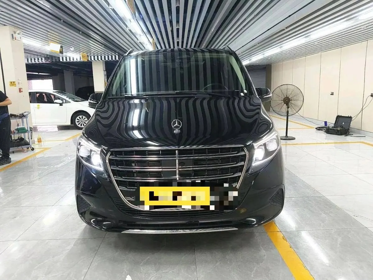 Mercedes Benz V 2024V 300 L 48V 2.0T Deluxe Automatic Gear 7