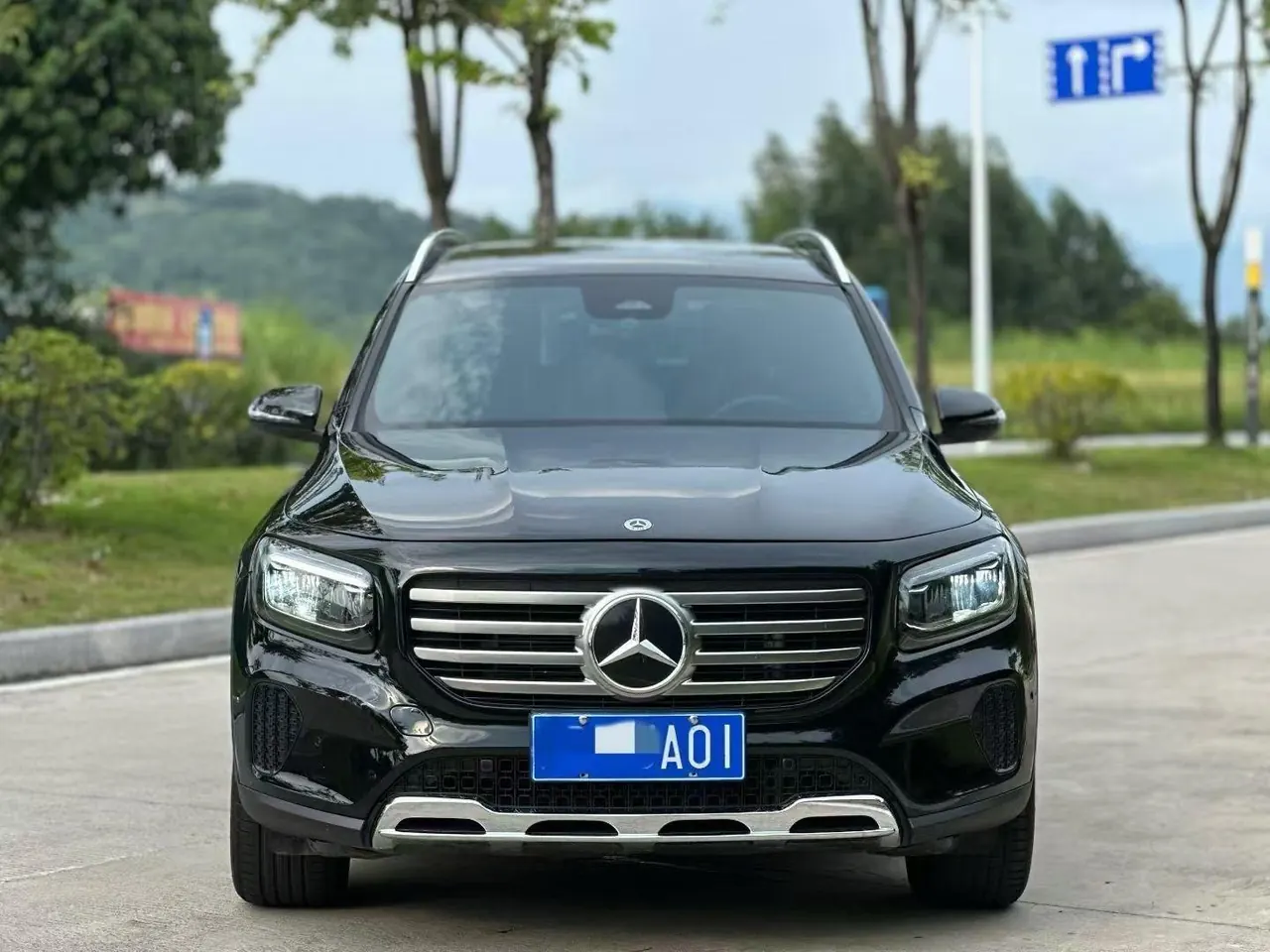 Mercedes Benz 2025 GLB 220 48V 2.0T fashion automatic gear 2