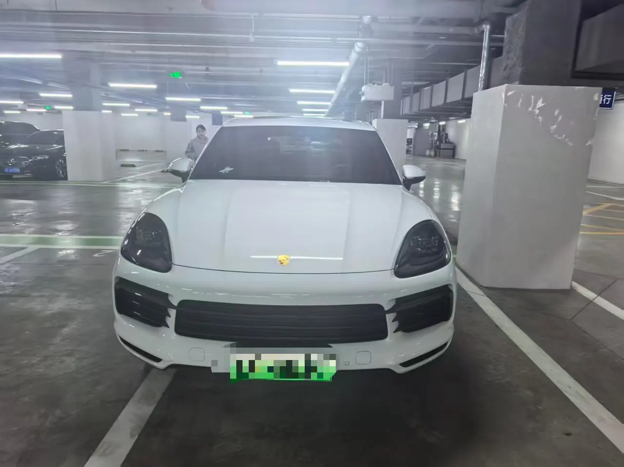 Porsche Cayenne New Energy (Imported) 2023 Cayenne Oil and Electric Hybrid 2.0T Automatic Gear 2