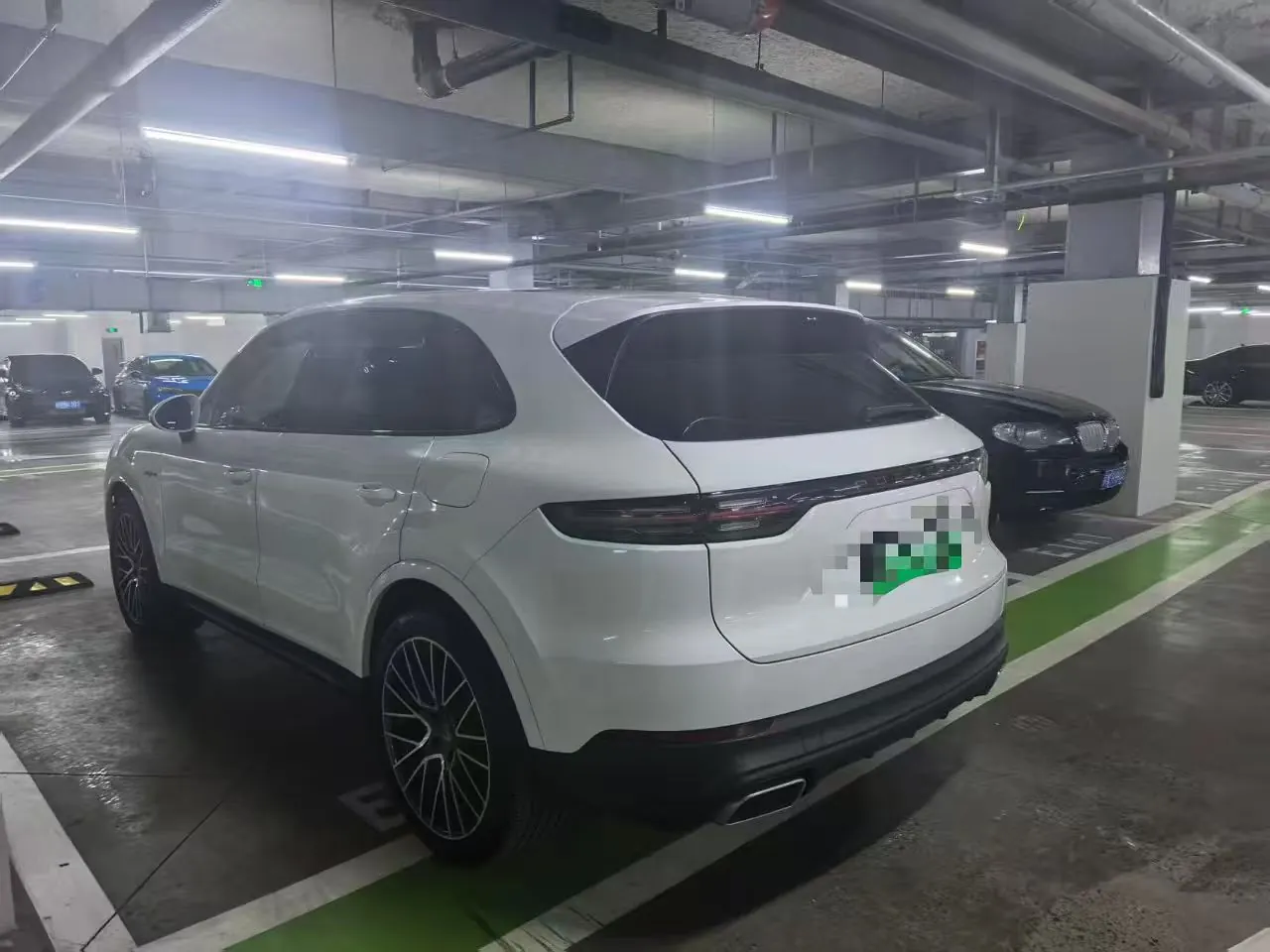 Porsche Cayenne New Energy (Imported) 2023 Cayenne Oil and Electric Hybrid 2.0T Automatic Gear 3