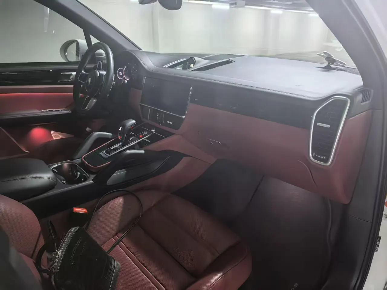 Porsche Cayenne New Energy (Imported) 2023 Cayenne Oil and Electric Hybrid 2.0T Automatic Gear 4
