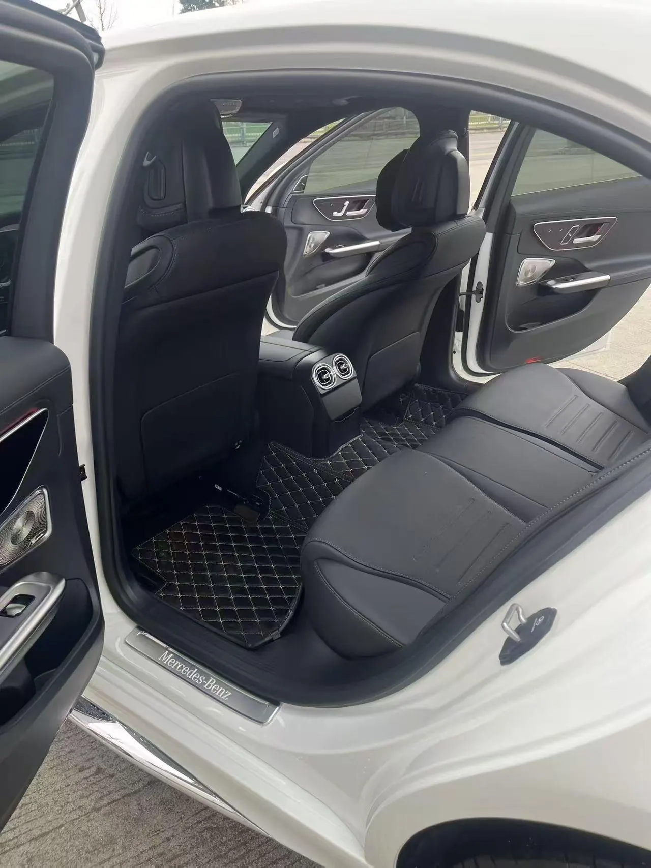 Mercedes Benz Class C 2026 C 260 L 48V 2.0T Sports Edition Automatic Gear 5
