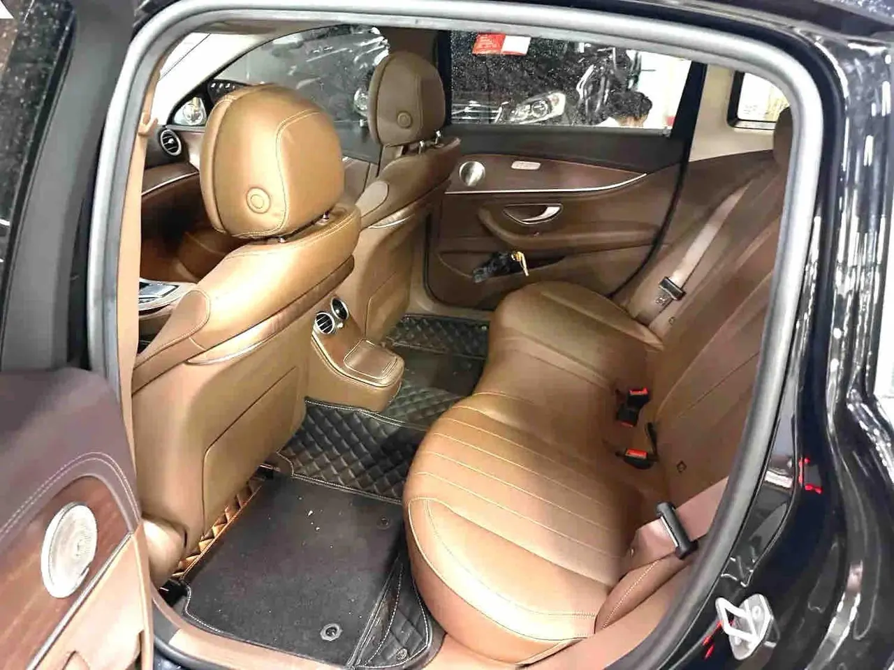 Mercedes Benz E-Class 2023 E 300 L 2.0T Fashion Automatic Gear 3