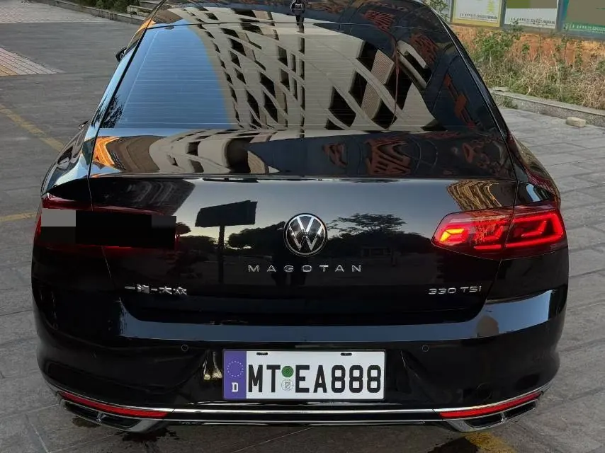 Volkswagen 2023 Magotan 2.0TSI 330TSI 2 million Commemorative Luxury Automatic Gear 8