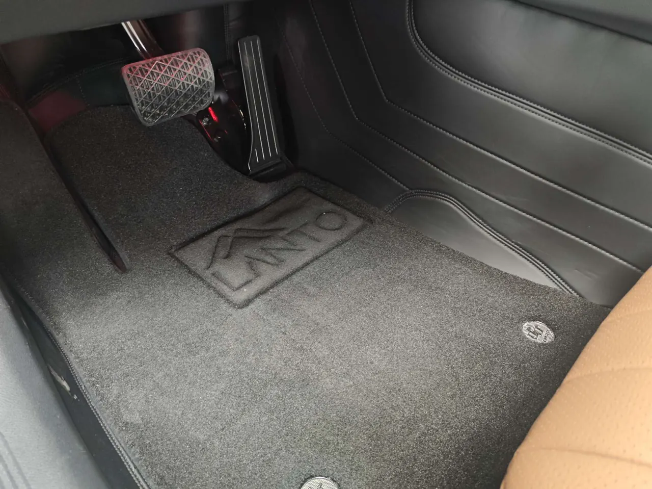 Mercedes Benz E Class 2026 E 260 L 48V 2.0T Classic Edition (Modified) Automatic Gear 11