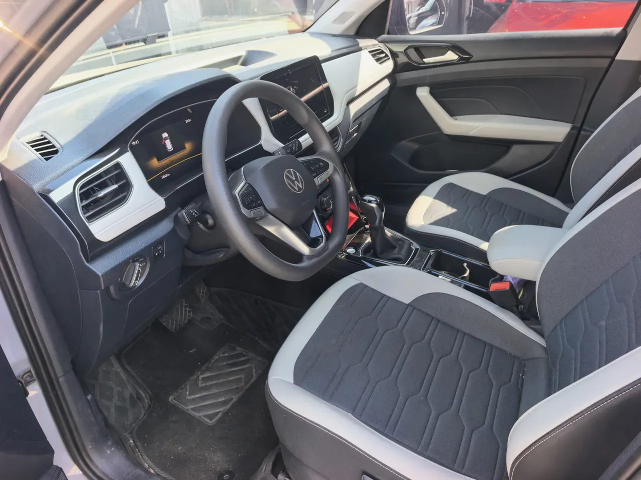 Volkswagen 2025 Tuyue Xinrui 1.5TSI 300TSI Sharp Edition Automatic Gear 4