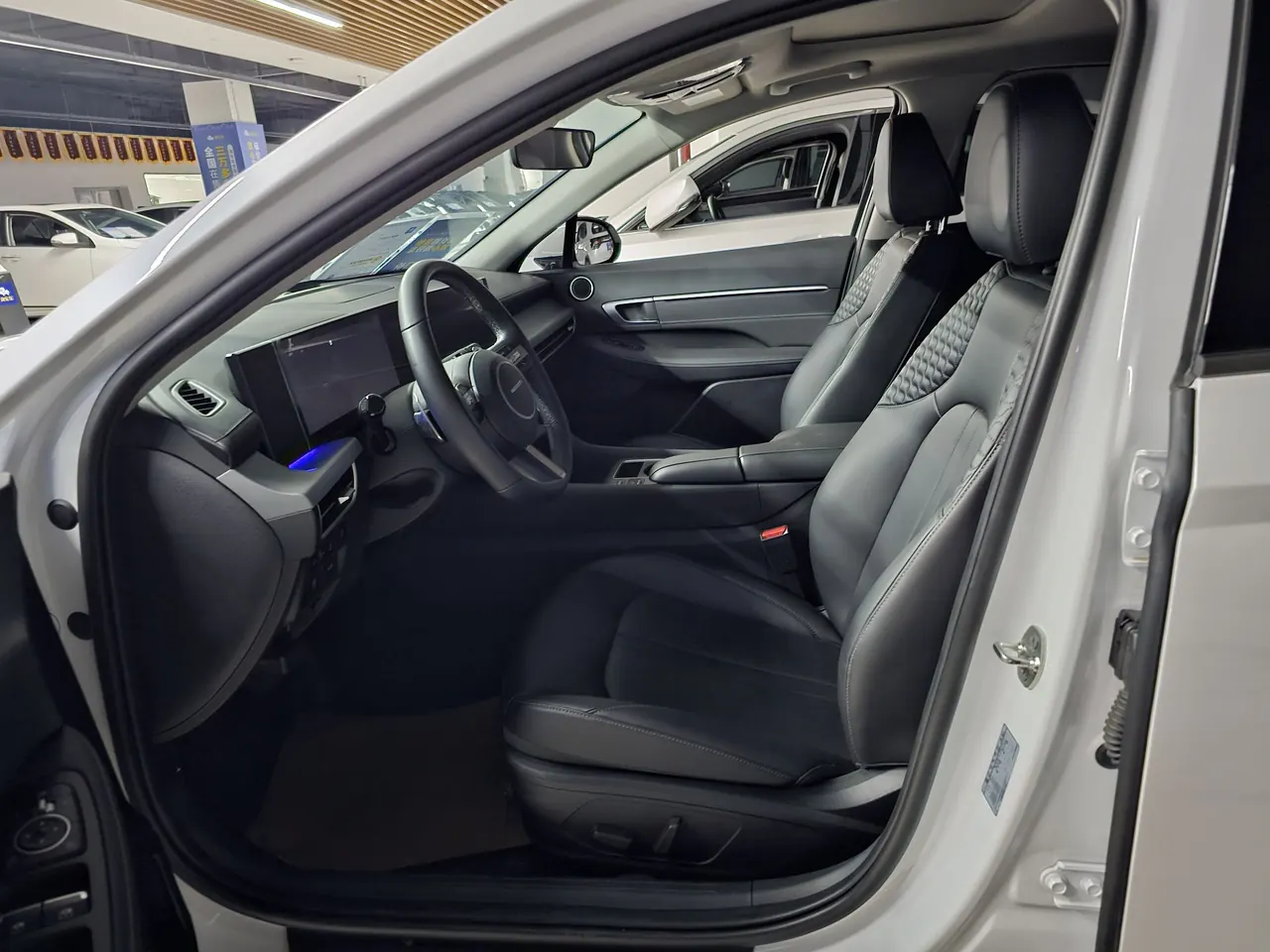 Hyundai 2024 11th Sonata 1.5T Pro Automatic Gear 2