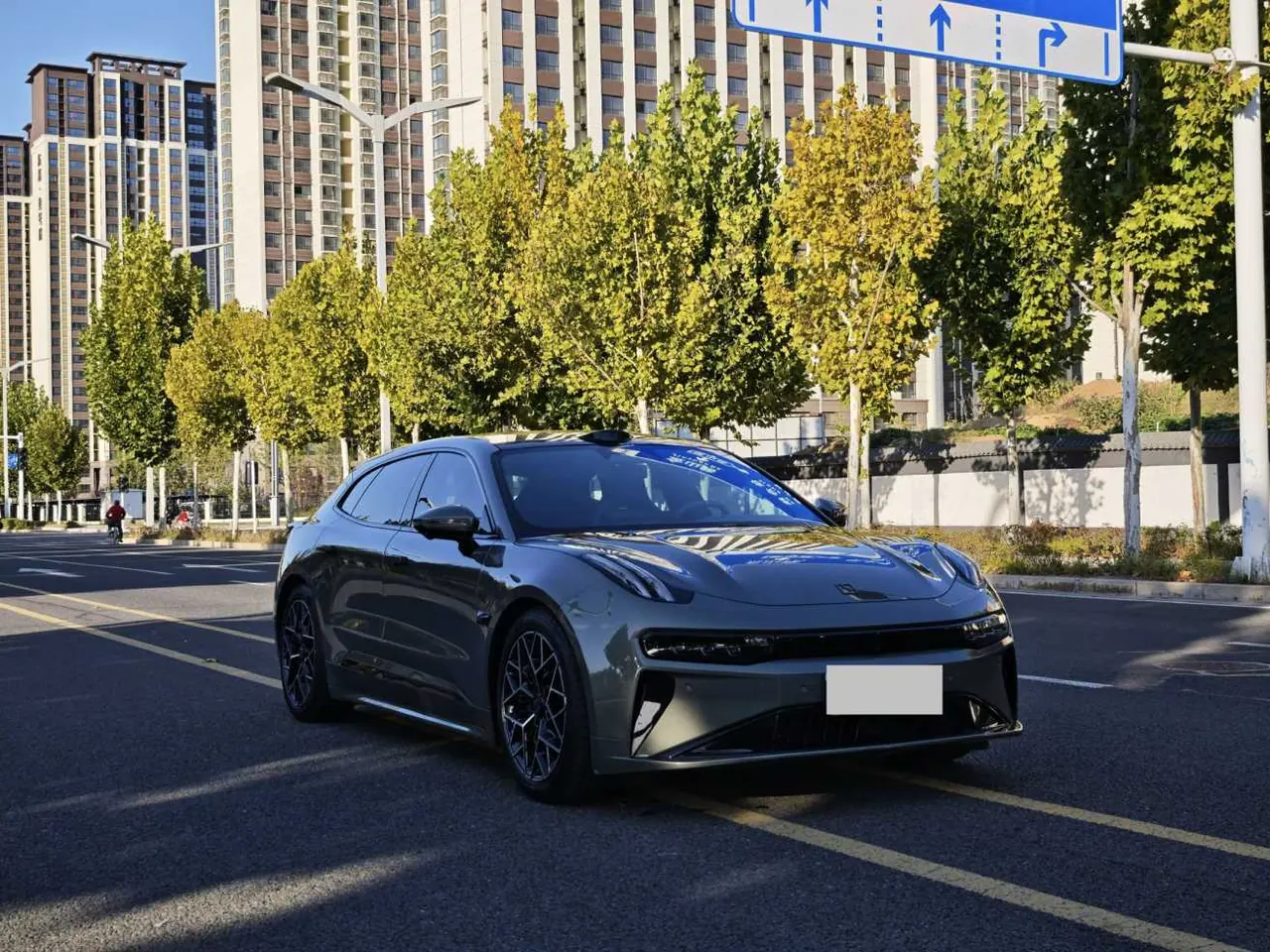 Zeekr 2025 Zeekr 001 WE Edition 95kWh Four-wheel Drive Automatic 3
