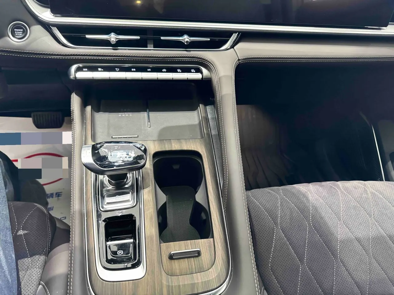 Geely 2025 XingyueL (Monjaro) 2.0TD Oriental Obsidian 4WD full-moon version automatic gear 6