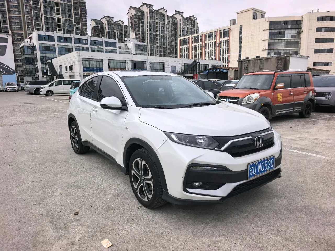 Honda 2021 XR-V 1.5 Stepless Deluxe Edition Automatic Gear 3