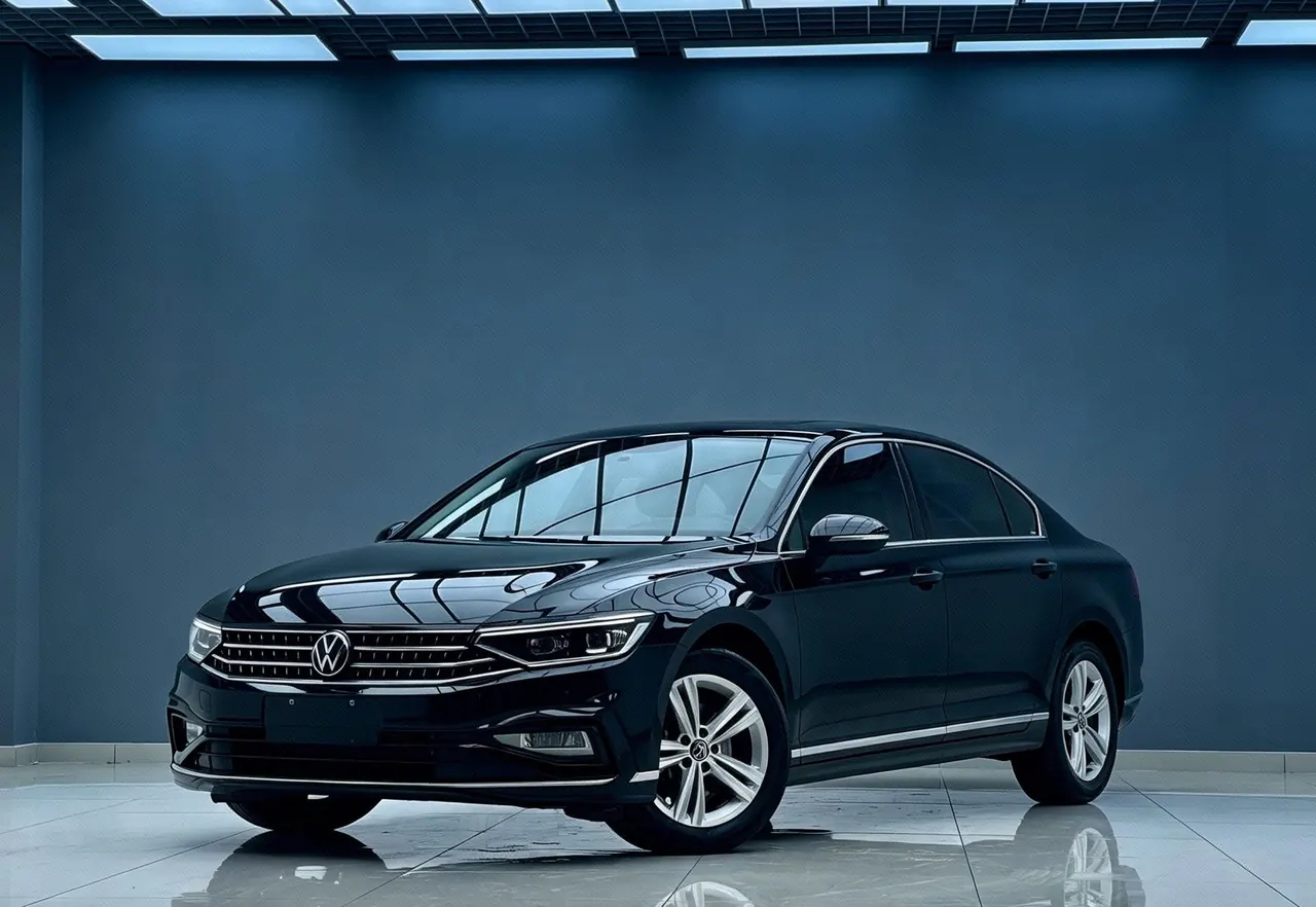 Volkswagen 2023 Magotan 1.4TSI 280TSI 2 million Commemorative Comfortable Automatic Gear - View 1
