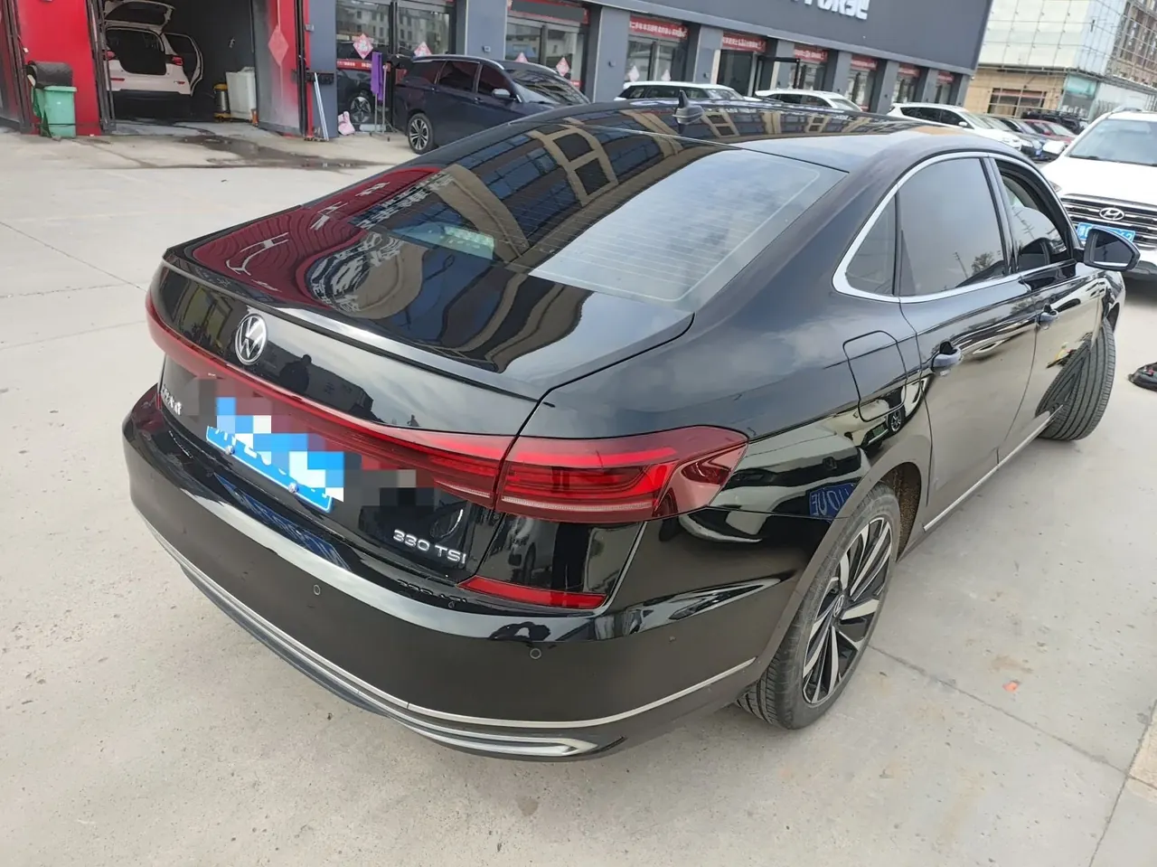 Volkswagen 2024 Passat 2.0TSI 330TSI Elite Edition Automatic 3