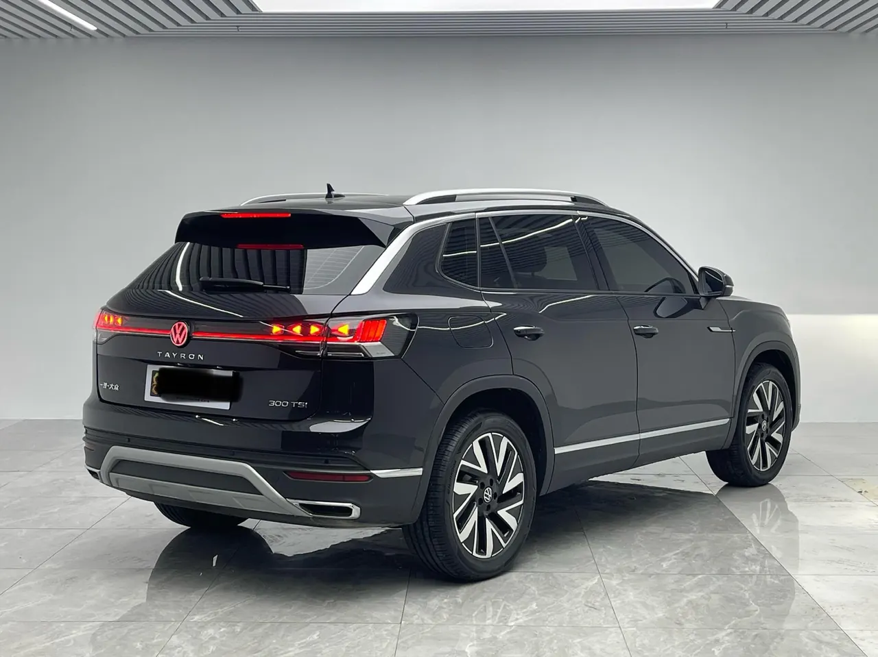 Volkswagen 2024 Tanyue 2.0TSI 380TSI four-wheel drive R-Line high-energy version of automatic gear 5