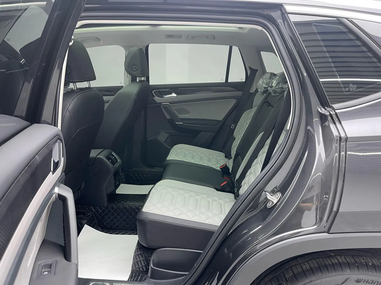 Volkswagen 2024 Tanyue 2.0TSI 380TSI four-wheel drive R-Line high-energy version of automatic gear 9