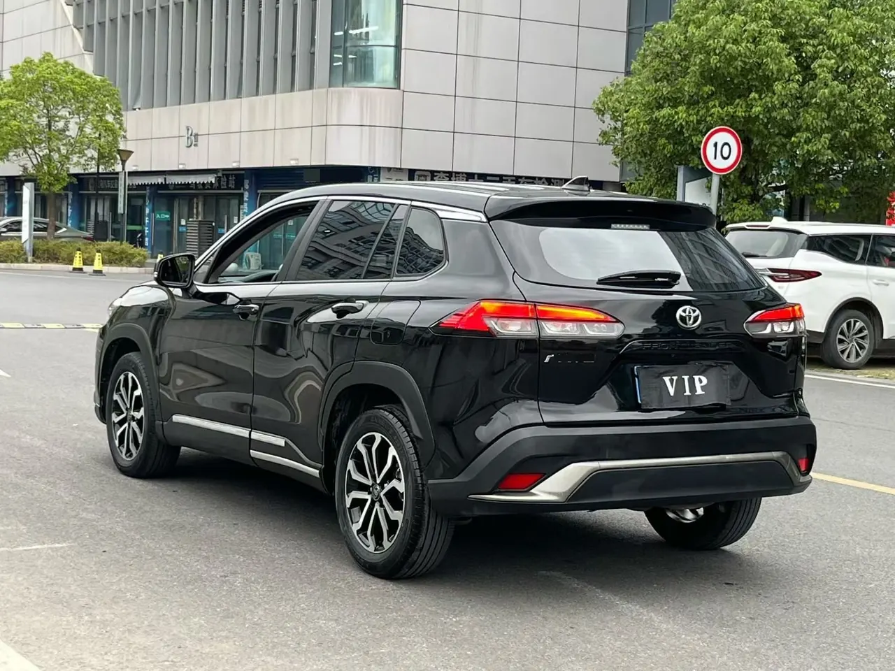 Toyota 2023 Fenglanda 2.0 Stepless Deluxe Edition Automatic Transmission 9