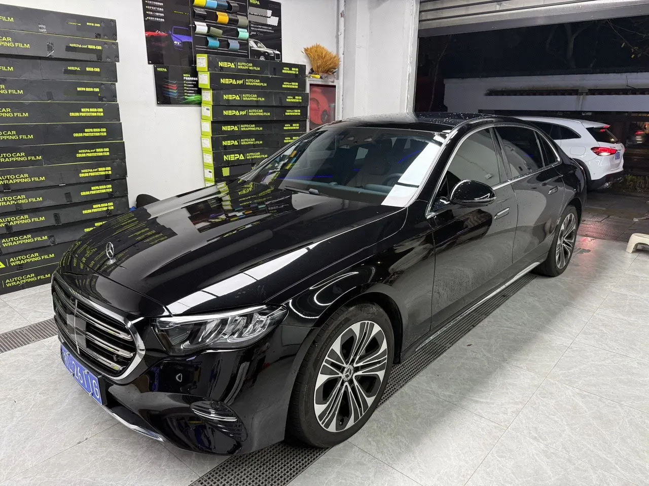 Mercedes Benz E-Class 2026 model E 300 L 48V 2.0T Luxury Edition Automatic - View 1
