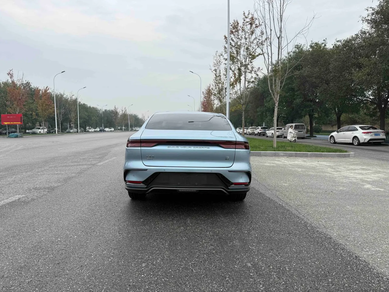 BYD 2023 Han DM-i 1.5T stepless champion version 121KM exclusive automatic gear 14
