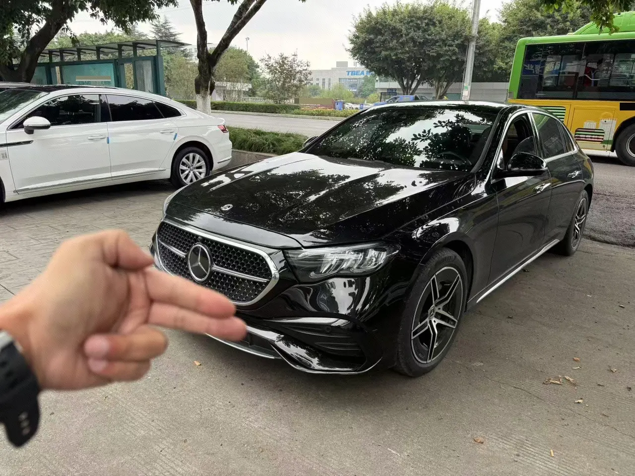 Mercedes Benz E Class 2024 E 300 L 48V 2.0T Luxury Sports Automatic - View 1
