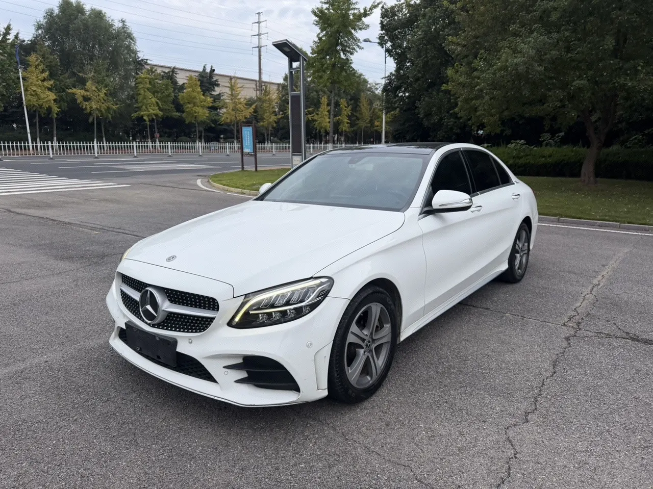 Mercedes Benz Class C 2020 C 260 L 48V 1.5T Sports Edition Automatic Gear - View 1