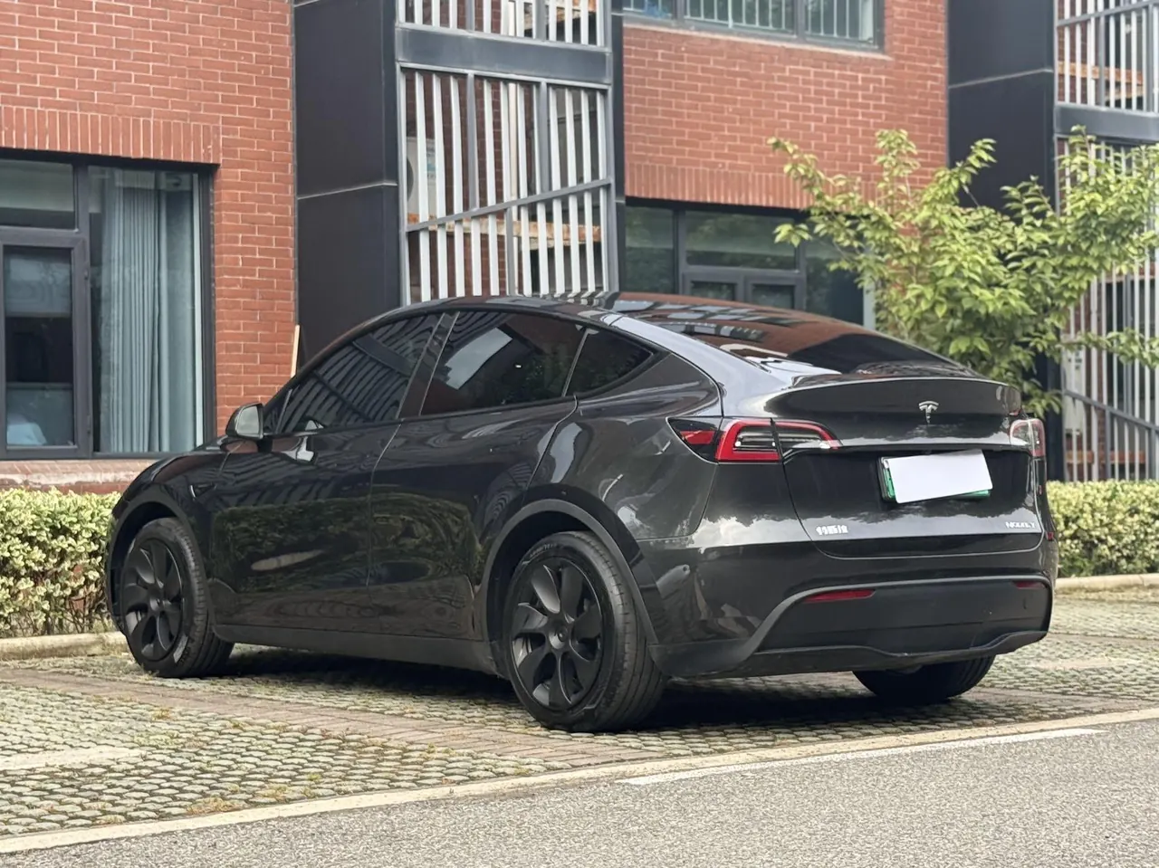 Tesla 2024 Model Y rear-wheel drive version automatic transmission 7