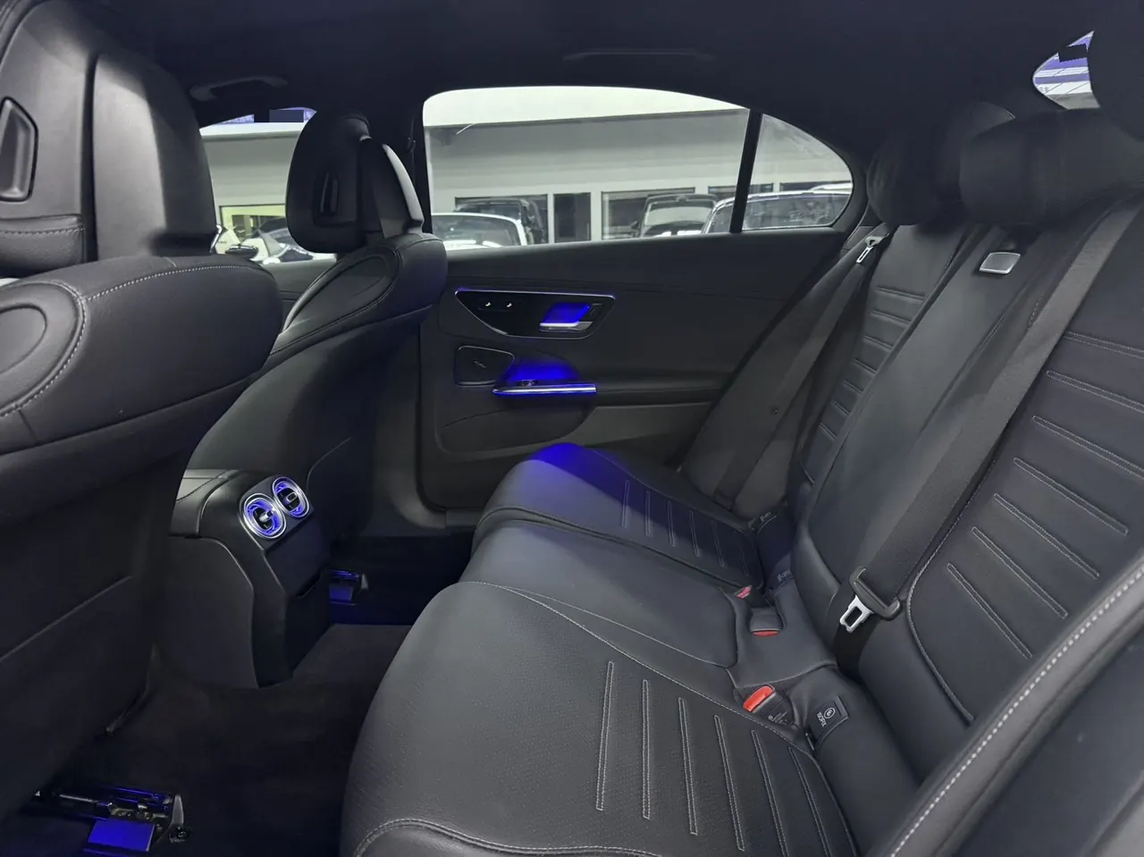 Mercedes Benz Class C 2024 C 260 L 48V 1.5T Hao Night Sports Edition (Modified) Automatic Gear 4