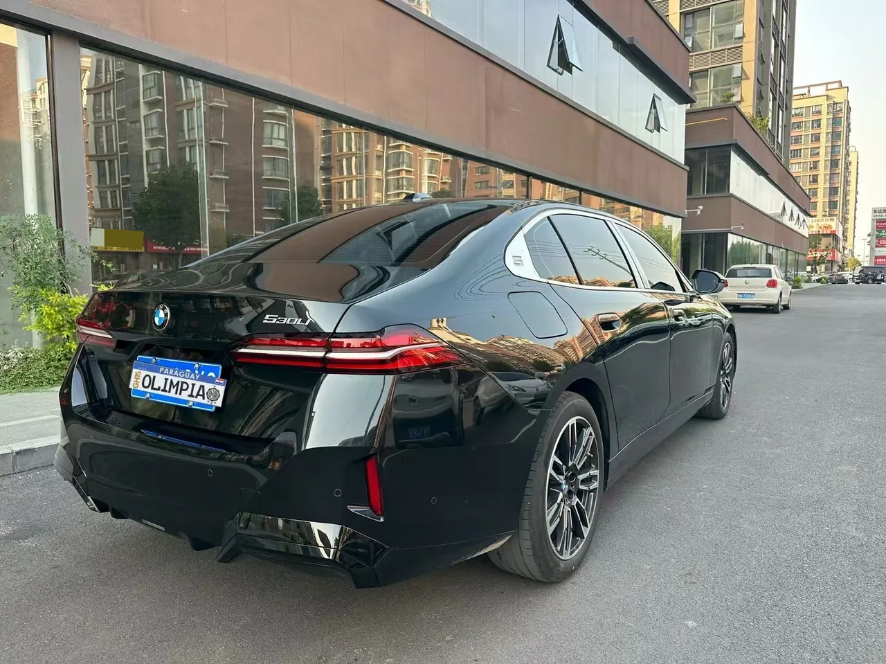 BMW 5 Series 2026 model 530Li 48V 2.0T Leading Edition M Sport Package Automatic 4