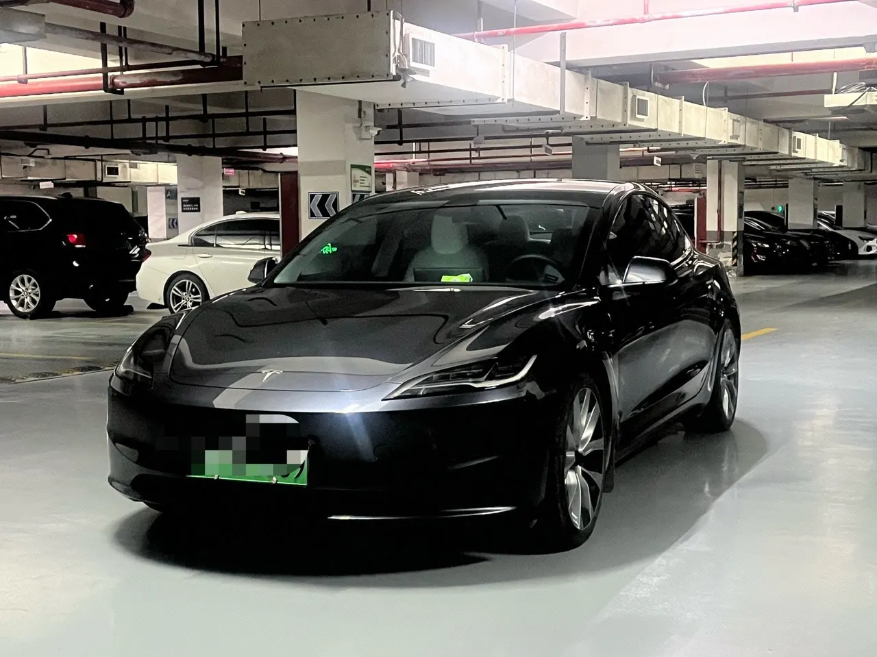 Tesla 2023 Model 3 Rejuvenation Edition Rear Wheel Drive Automatic Transmission - View 1