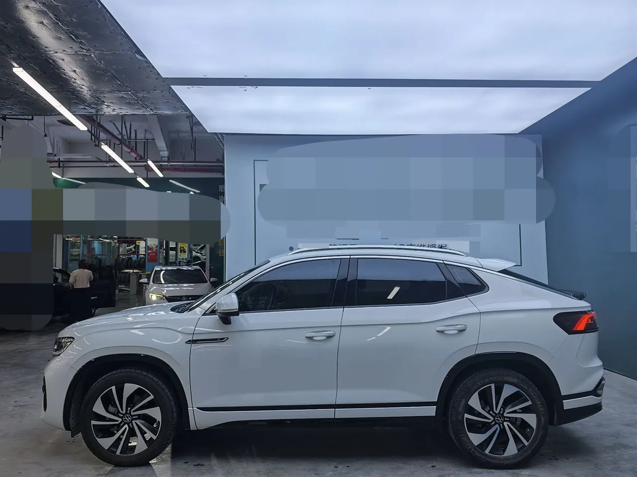 Volkswagen 2023 Tanyue X 2.0TSI 330TSI Two-Drive Distinguished High-Energy Edition Automatic Gear 3