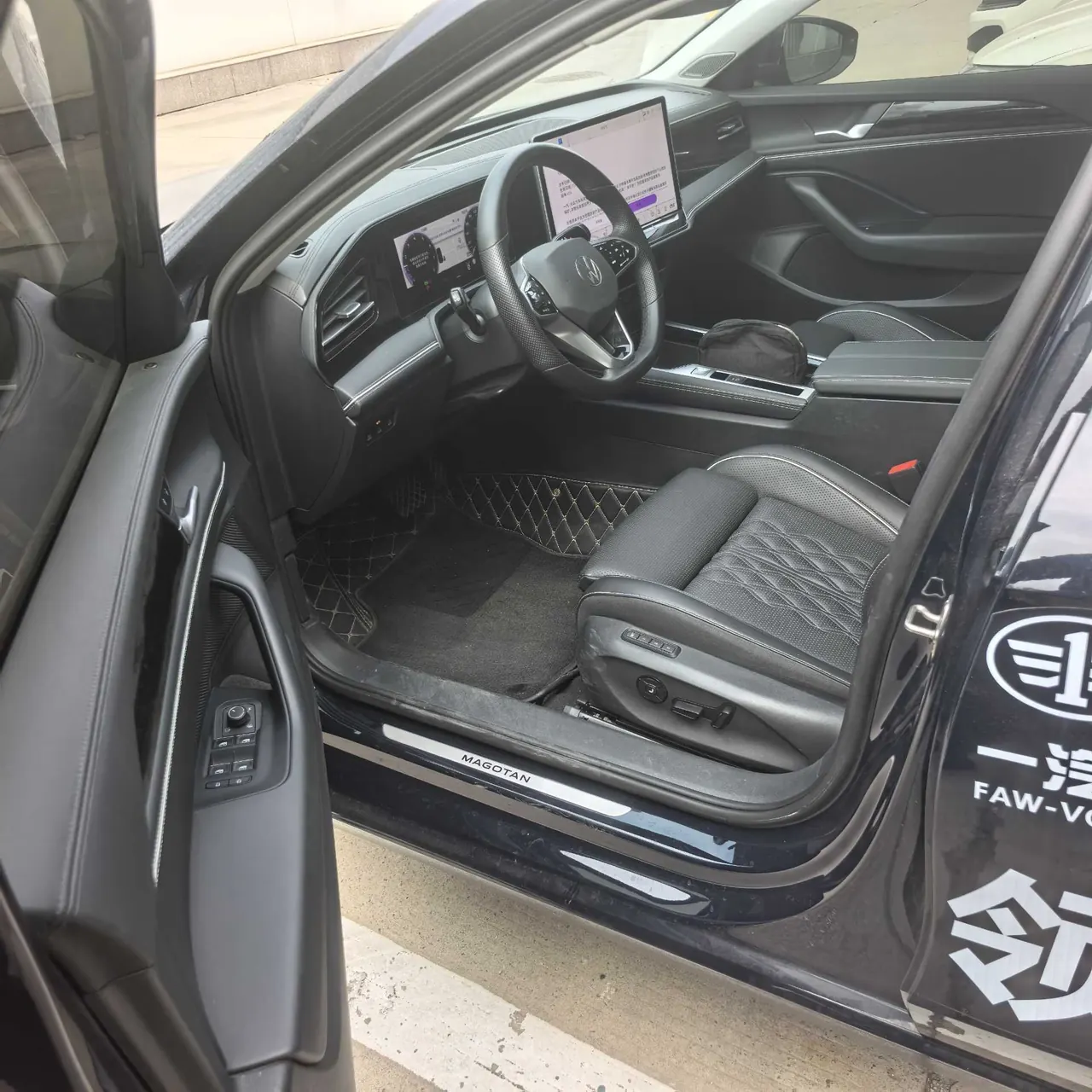 Volkswagen 2024 Magotan 2.0TSI 380TSI Extreme Edition Automatic 3
