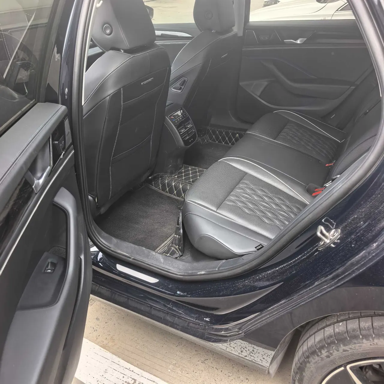 Volkswagen 2024 Magotan 2.0TSI 380TSI Extreme Edition Automatic 4