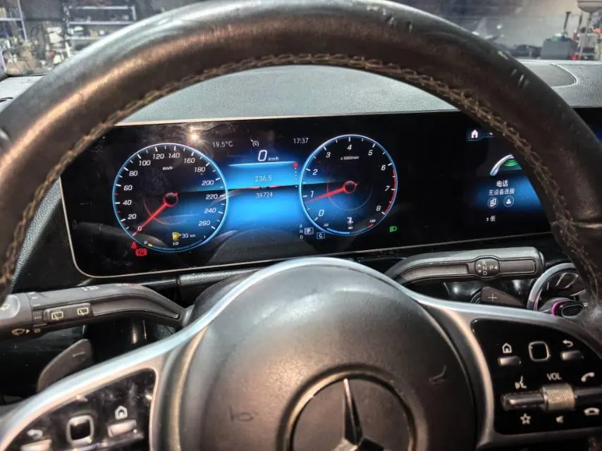 Mercedes Benz 2020 GLA 200 1.3T automatic gear 6